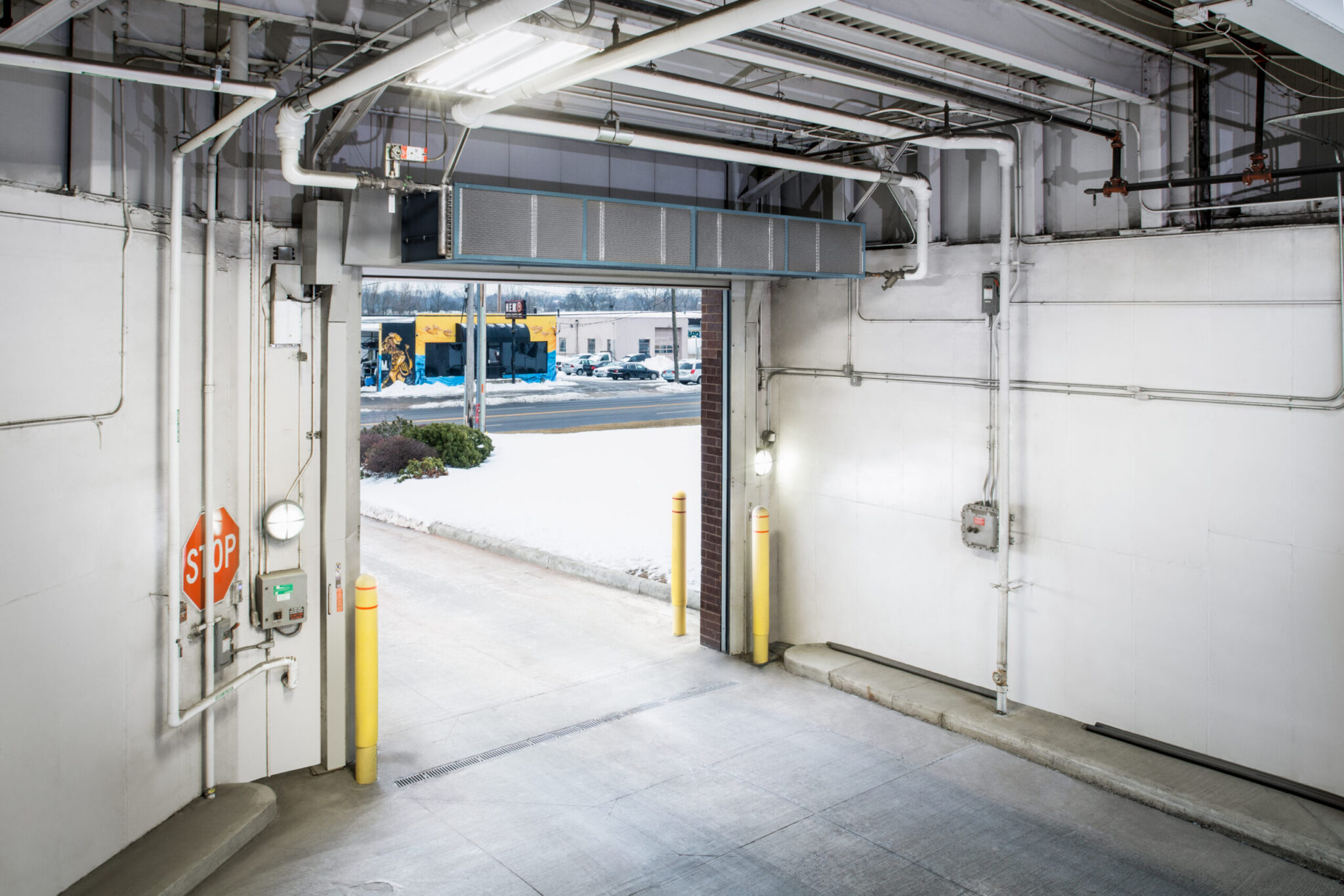 Hazardous-Location-Series-Bus-Garage-(4)